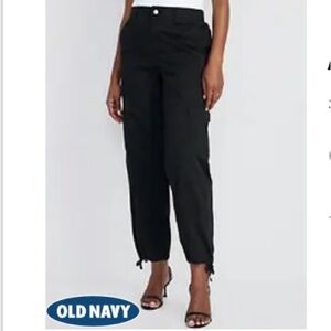 Old Navy High Waisted Barrel Leg Cargo Ankle Pants